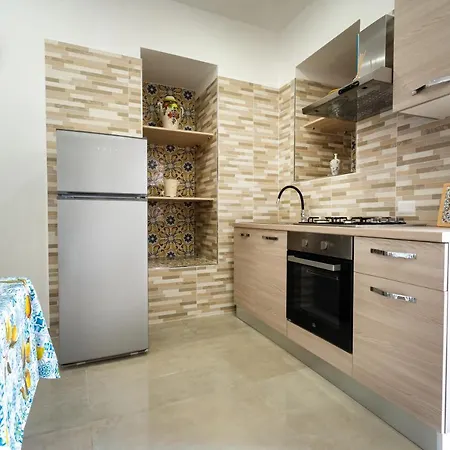 ゲストハウス Napul'e